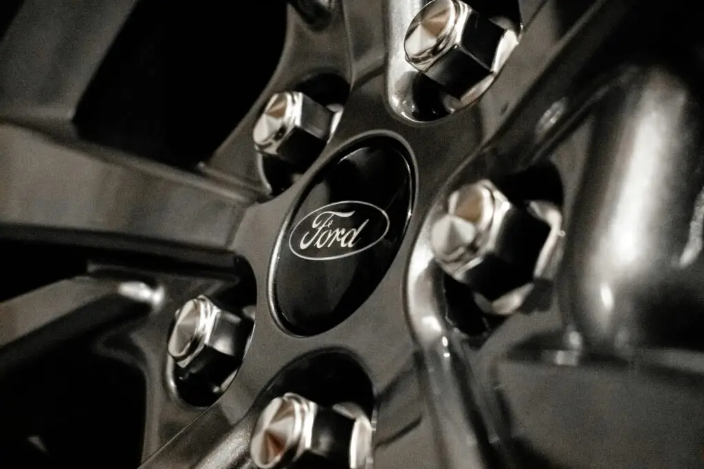 ford alloy char rim